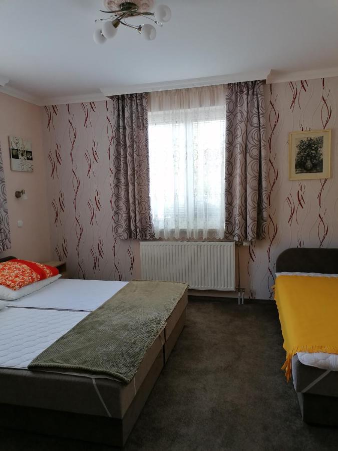 Kaktuszvirág Apartmanház Hajdúszoboszló Exterior foto
