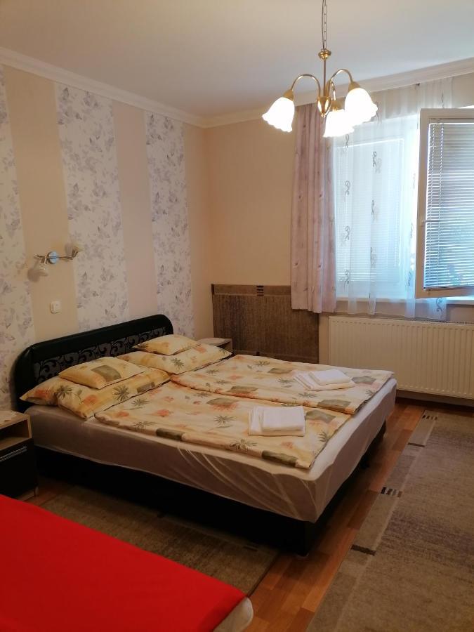 Kaktuszvirág Apartmanház Hajdúszoboszló Exterior foto