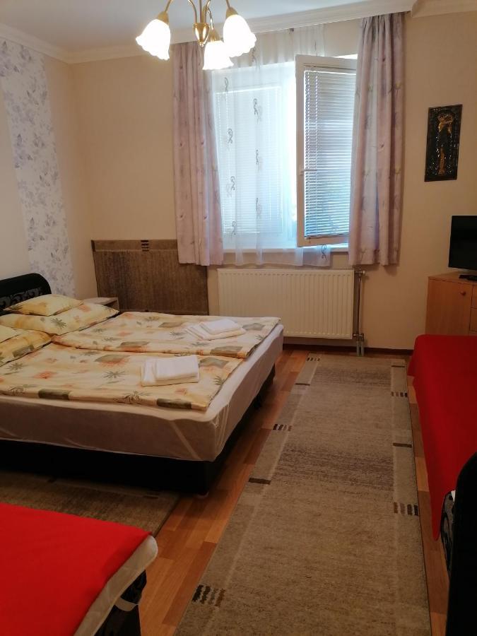 Kaktuszvirág Apartmanház Hajdúszoboszló Exterior foto