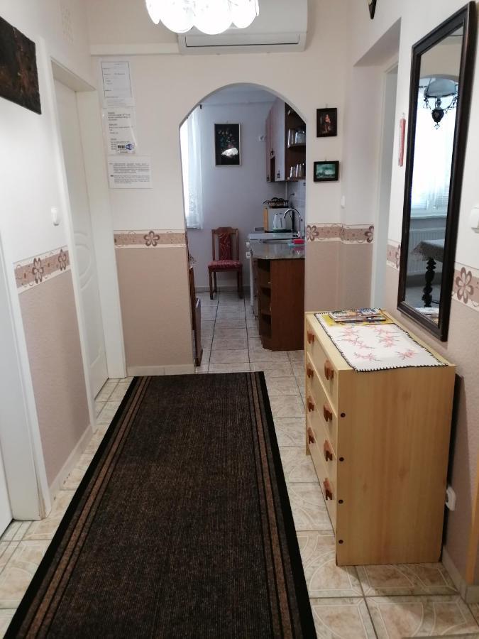 Kaktuszvirág Apartmanház Hajdúszoboszló Exterior foto